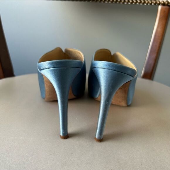 Chloe Gosselin - Picture 3 of 7